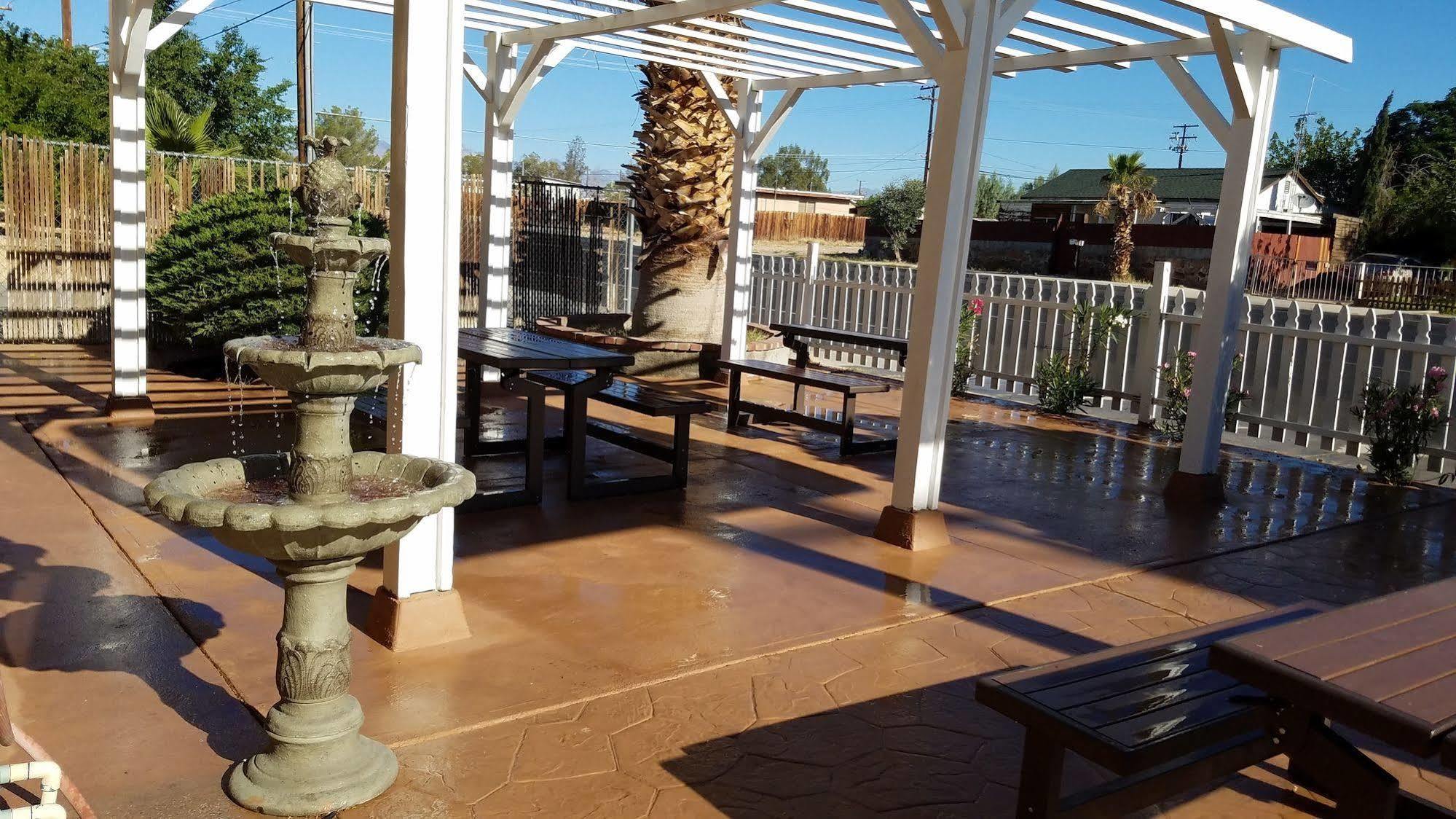 Hotel Hotel Europa Ridgecrest 2*